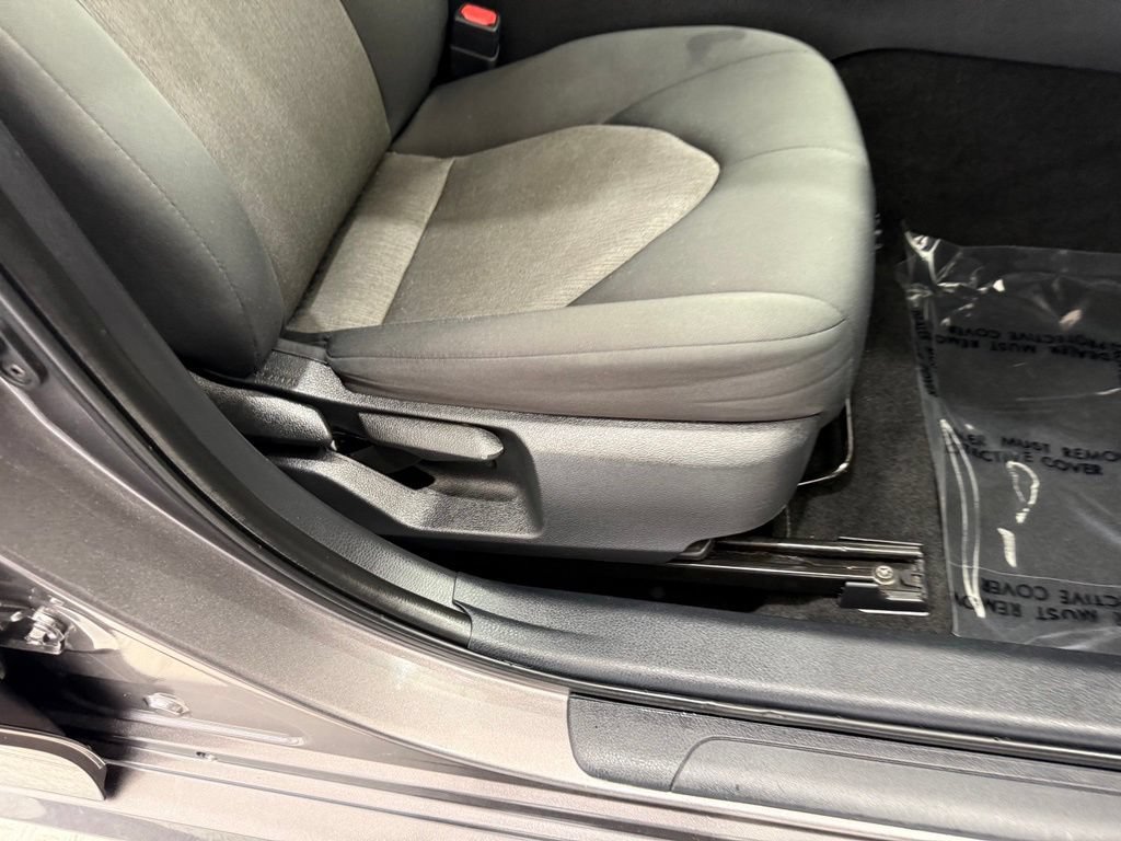 Used 2022 Toyota Camry LE FWD image 22