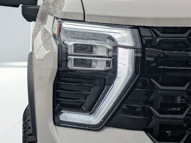 Used 2026 Chevrolet Silverado 2500 ZR2 AWD/4WD image 9