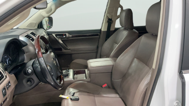 Used 2018 Lexus GX 460 Premium AWD/4WD image 14