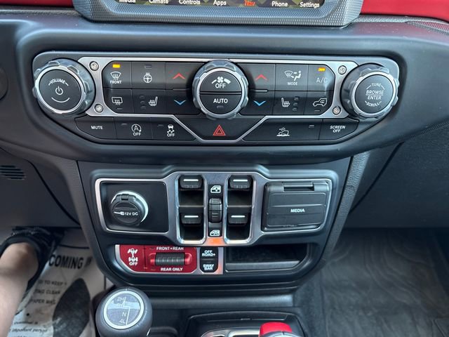 Used 2023 Jeep Gladiator Rubicon w/ LED Lighting Group AWD/4WD image 16