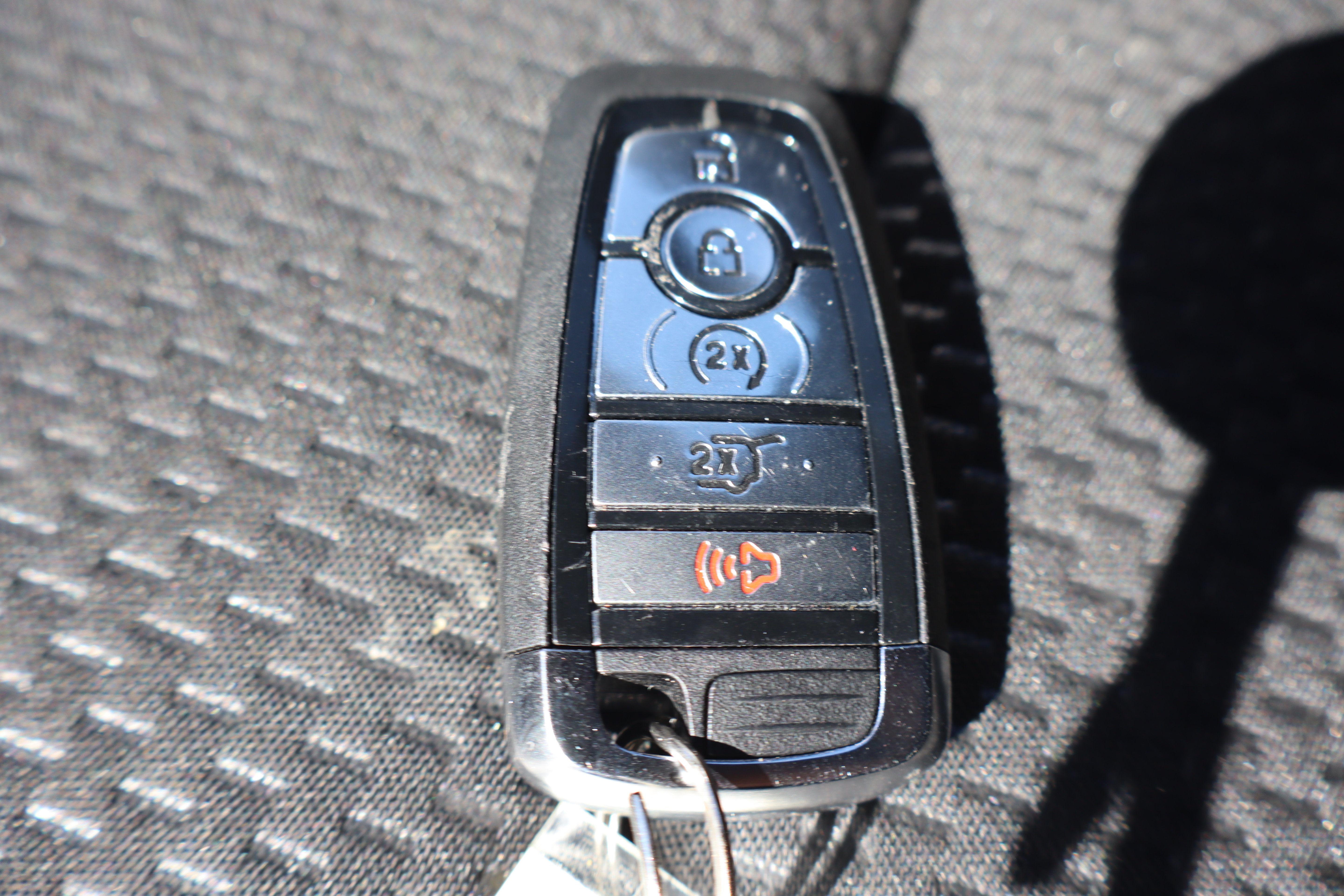Used 2024 Ford Escape ST-Line w/ Tech Pack #1 AWD/4WD image 29