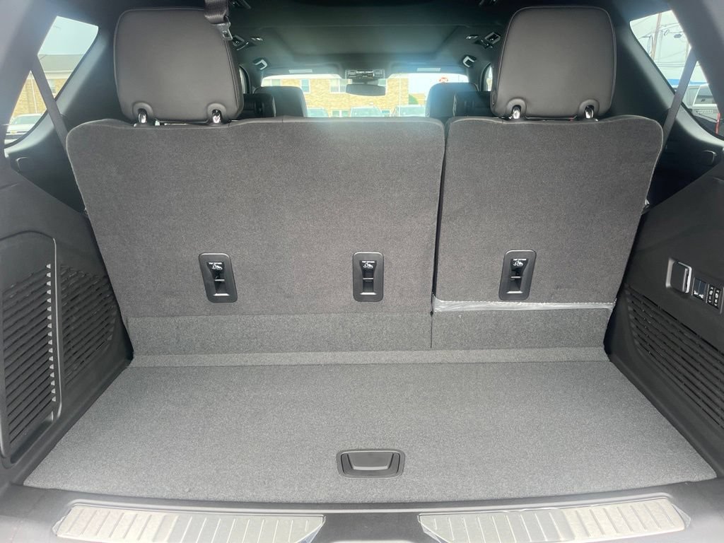 New 2026 Chevrolet Tahoe RST w/ RST Capability Package AWD/4WD image 5
