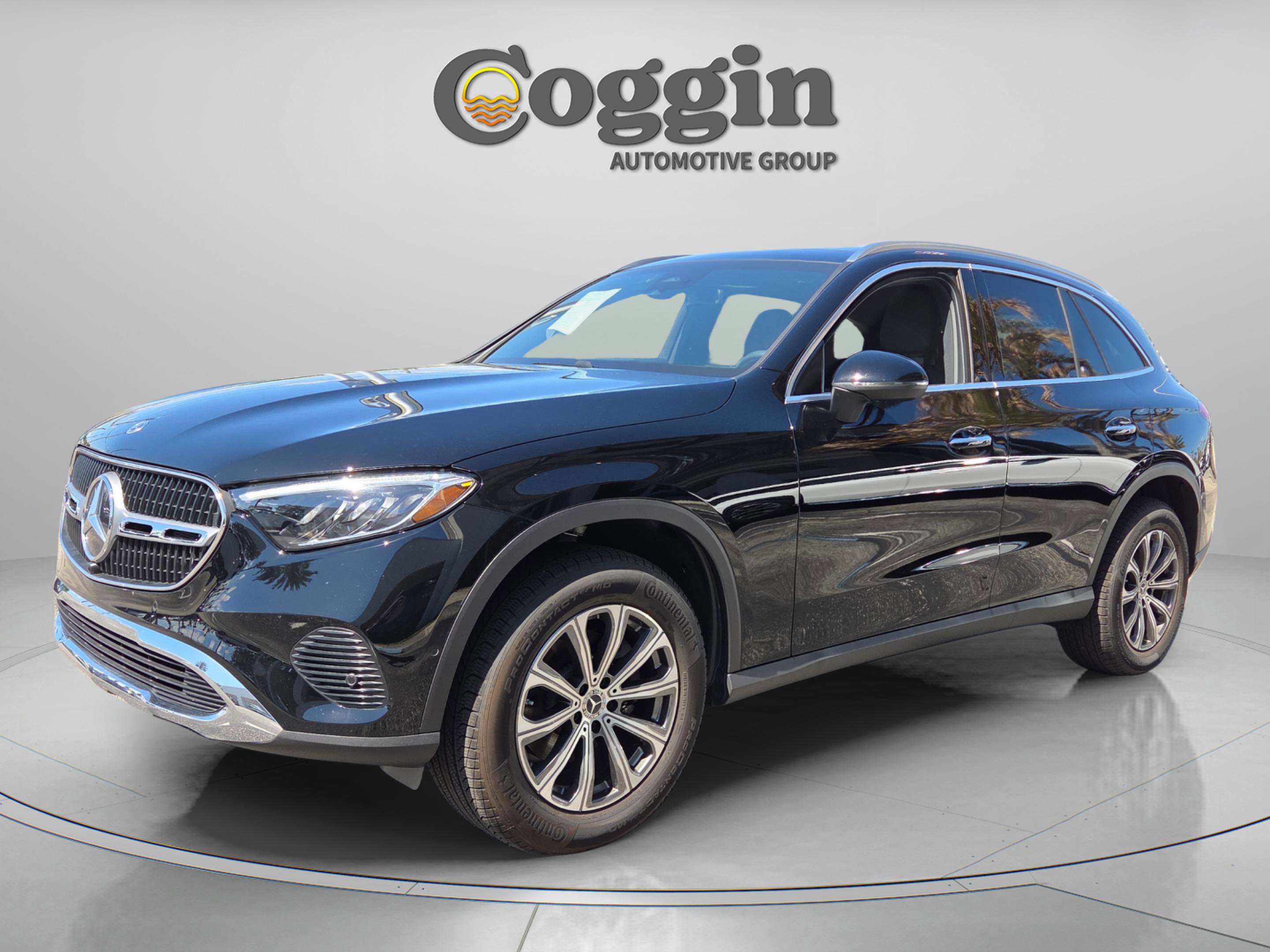 Used 2026 Mercedes-Benz GLC 300 image 1