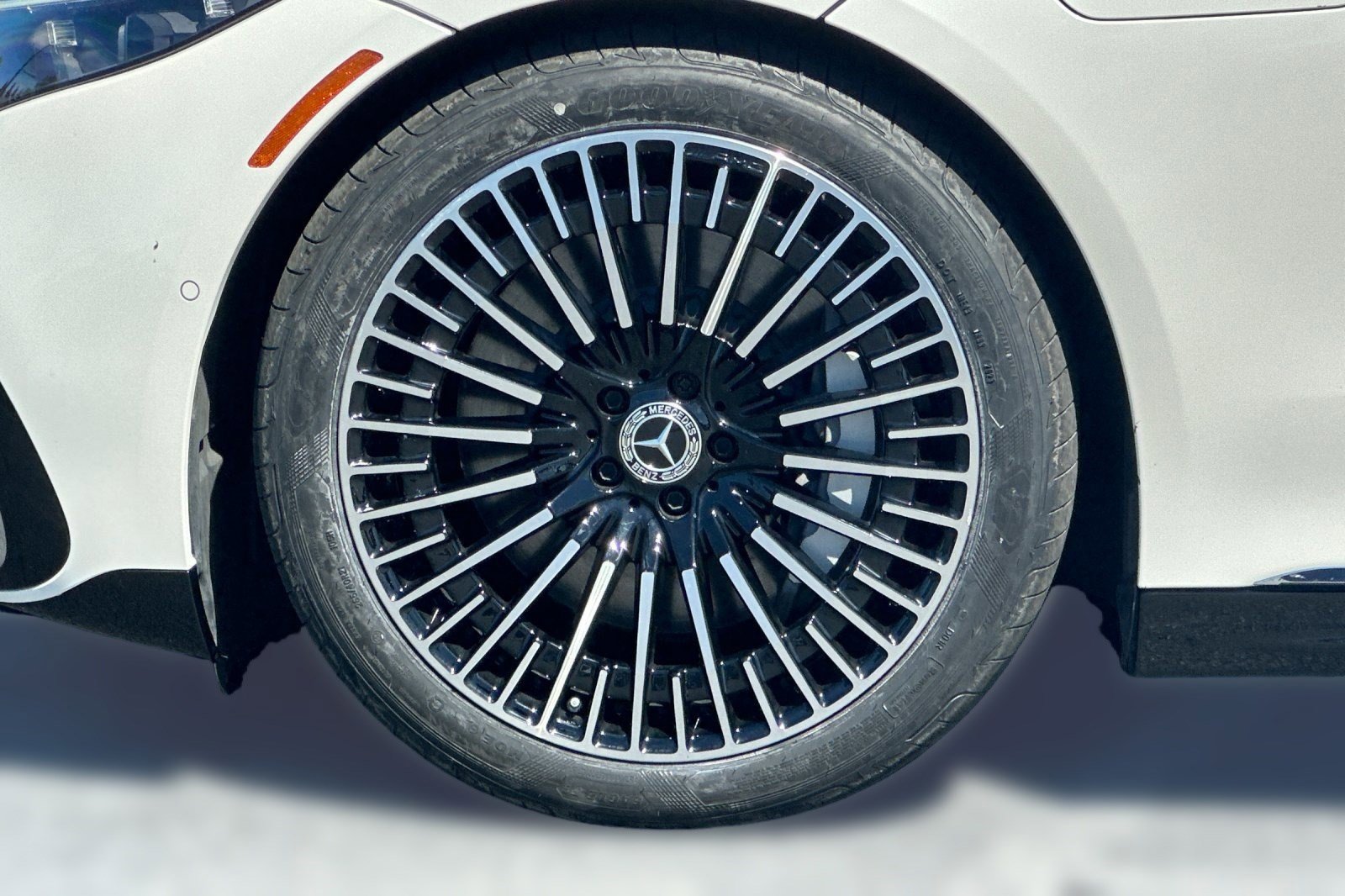 Certified 2023 Mercedes-Benz EQS 580 4MATIC Sedan image 10