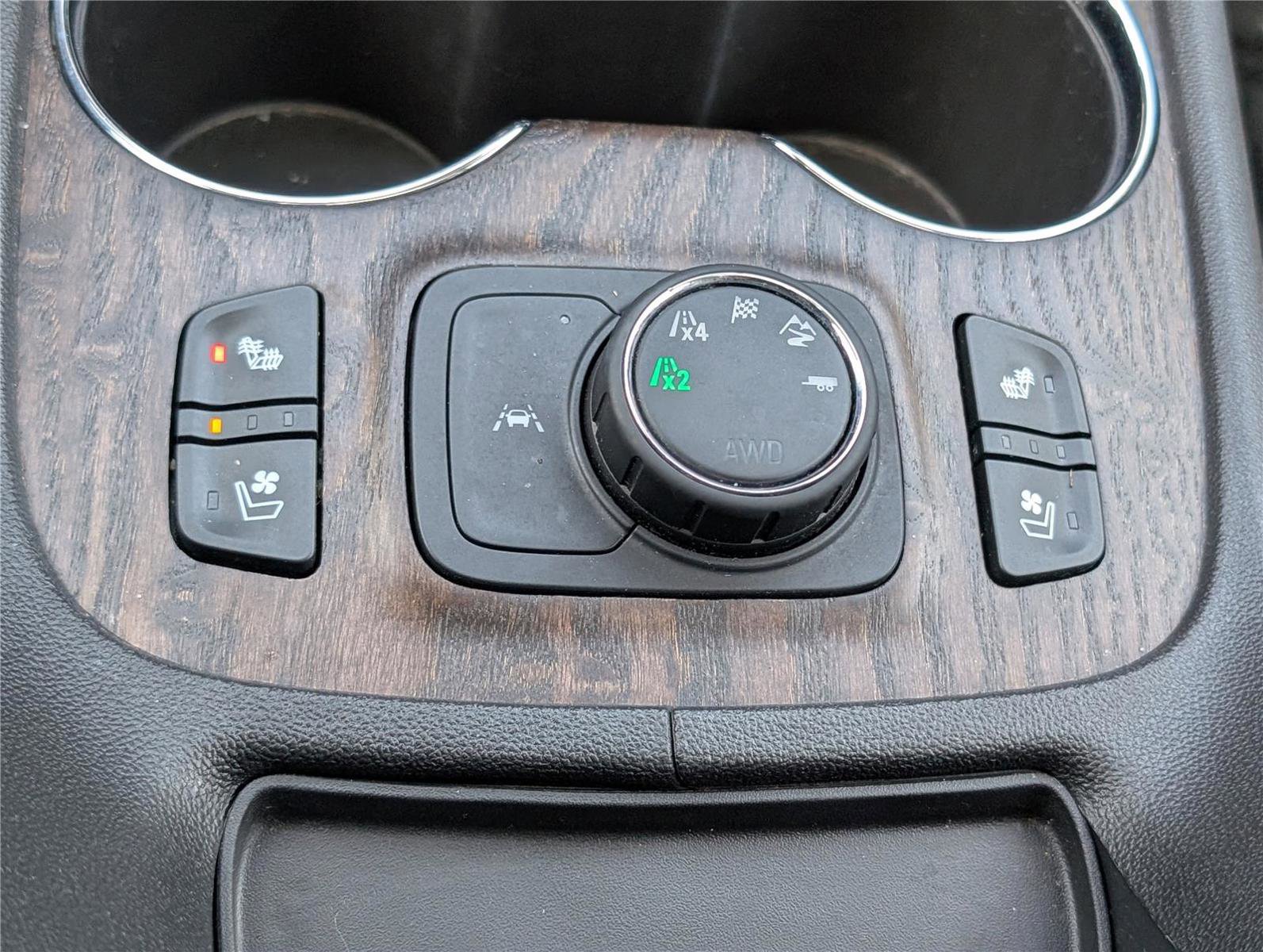 Used 2021 GMC Acadia Denali w/ Denali Ultimate Package image 27