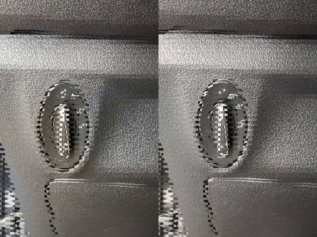 Certified 2023 Volkswagen Jetta Sport image 11