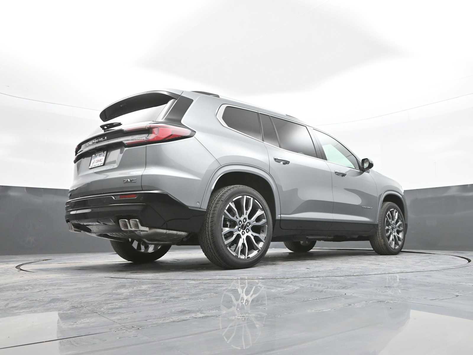 New 2026 GMC Acadia Denali Ultimate w/ LPO, Floor Liner Package image 46