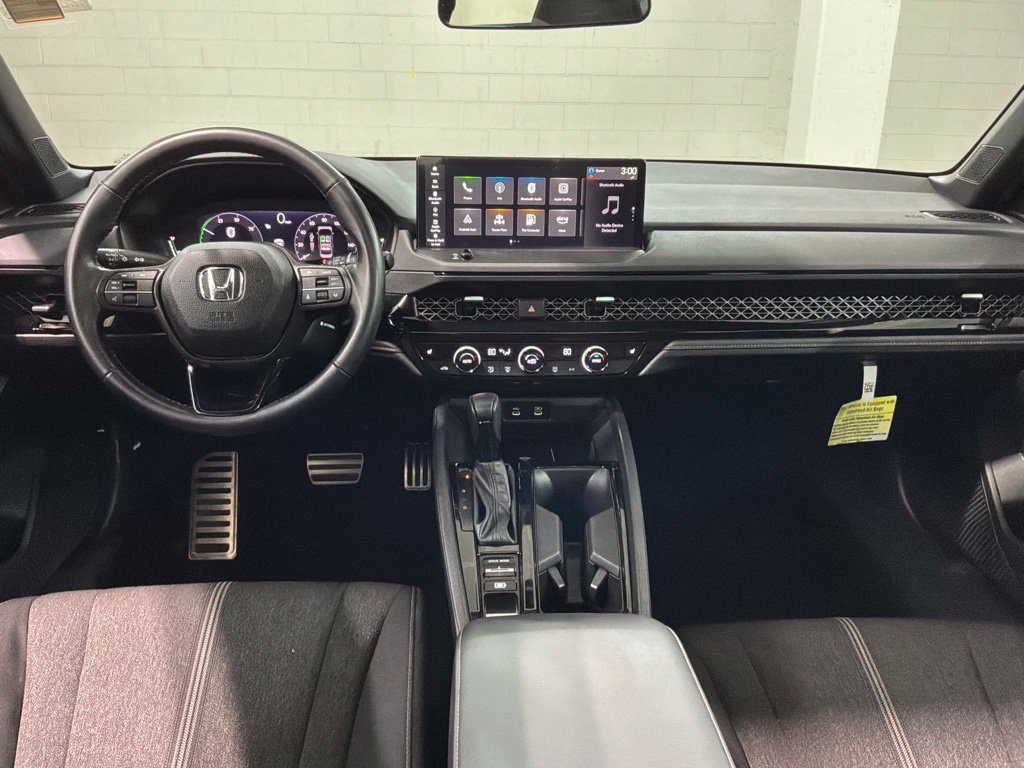 Used 2025 Honda Accord Sport image 6