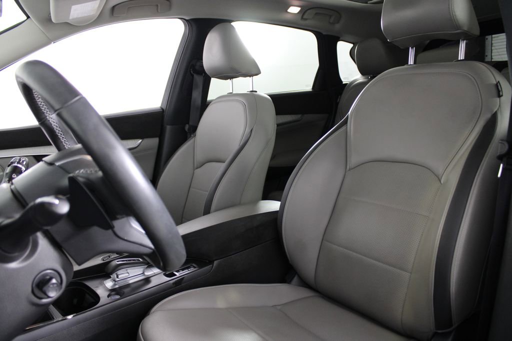 Used 2023 INFINITI QX50 Sensory AWD/4WD image 18