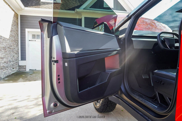 Used 2024 Tesla Cybertruck Cyberbeast AWD/4WD image 18