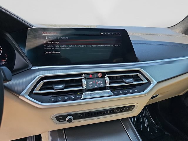 Used 2022 BMW X5 xDrive40i w/ Premium Package AWD/4WD image 18