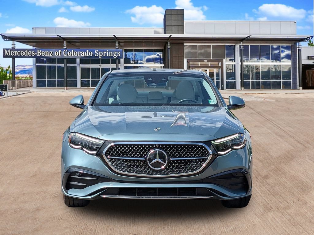 Used 2025 Mercedes-Benz E 350 4MATIC Sedan image 2