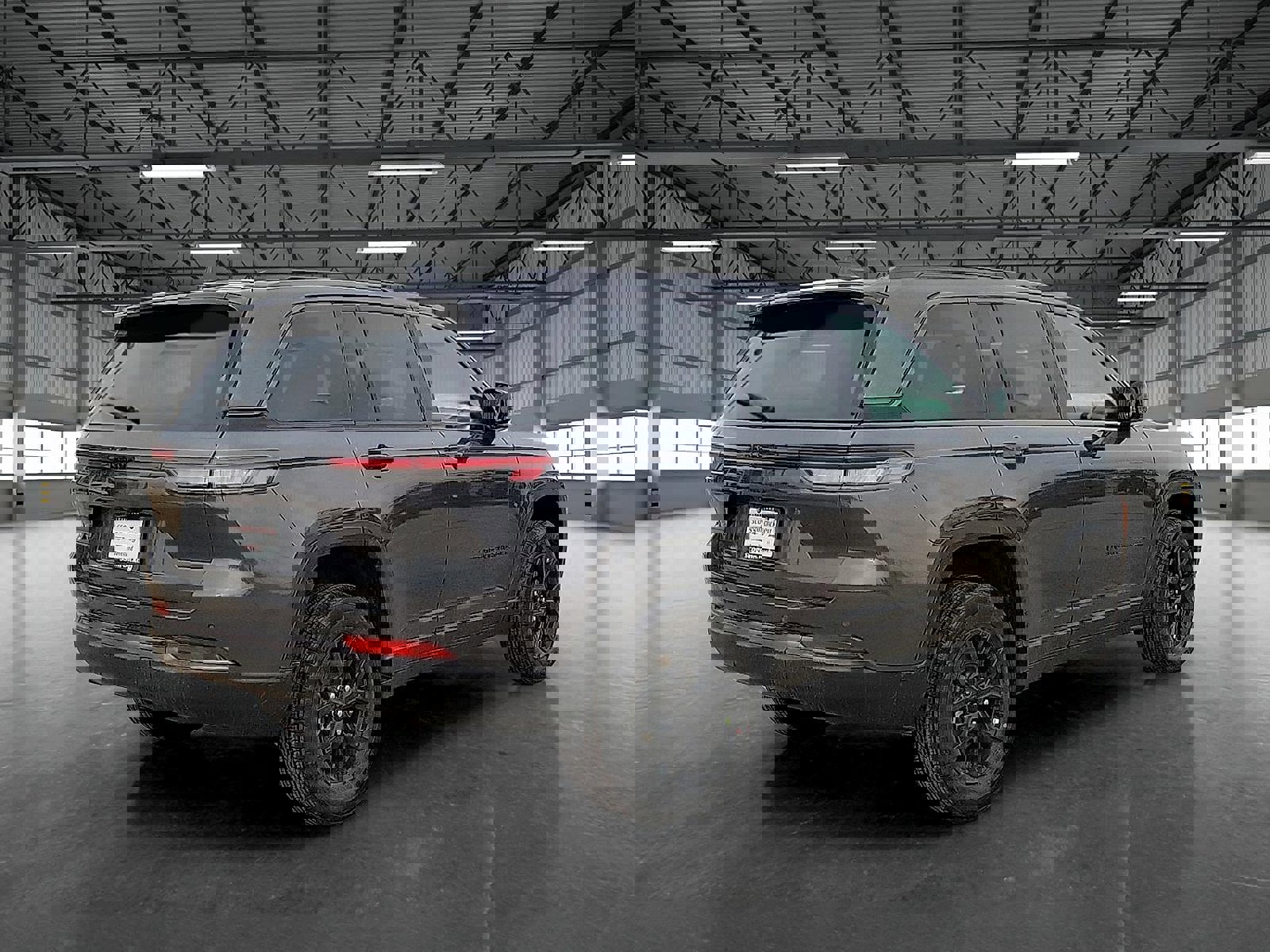 New 2026 Jeep Grand Cherokee Altitude image 4