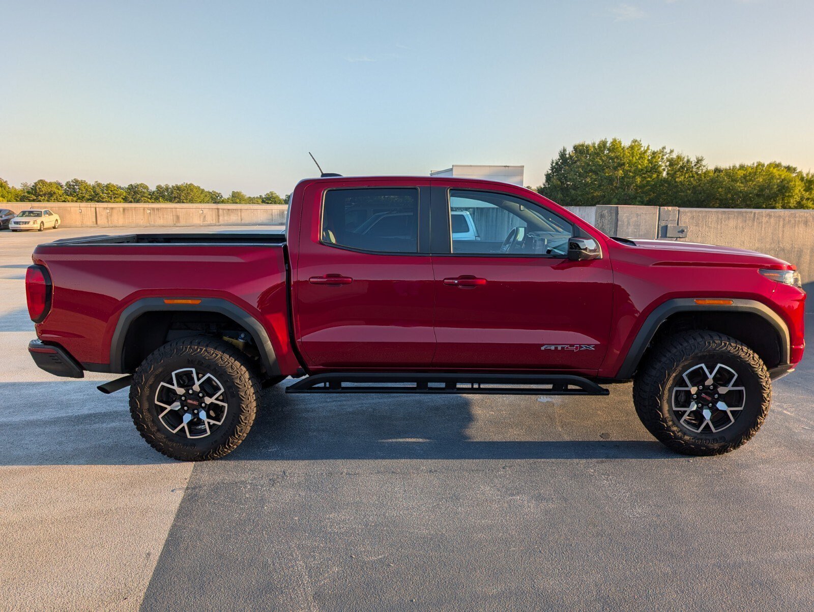 Used 2025 GMC Canyon AT4 w/ AT4X Package AWD/4WD image 6