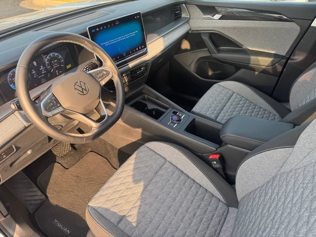 Certified 2025 Volkswagen Tiguan S FWD image 8