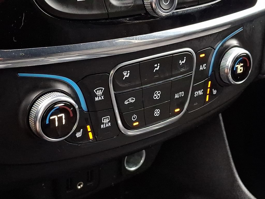 Certified 2023 Chevrolet Traverse LT AWD/4WD image 16