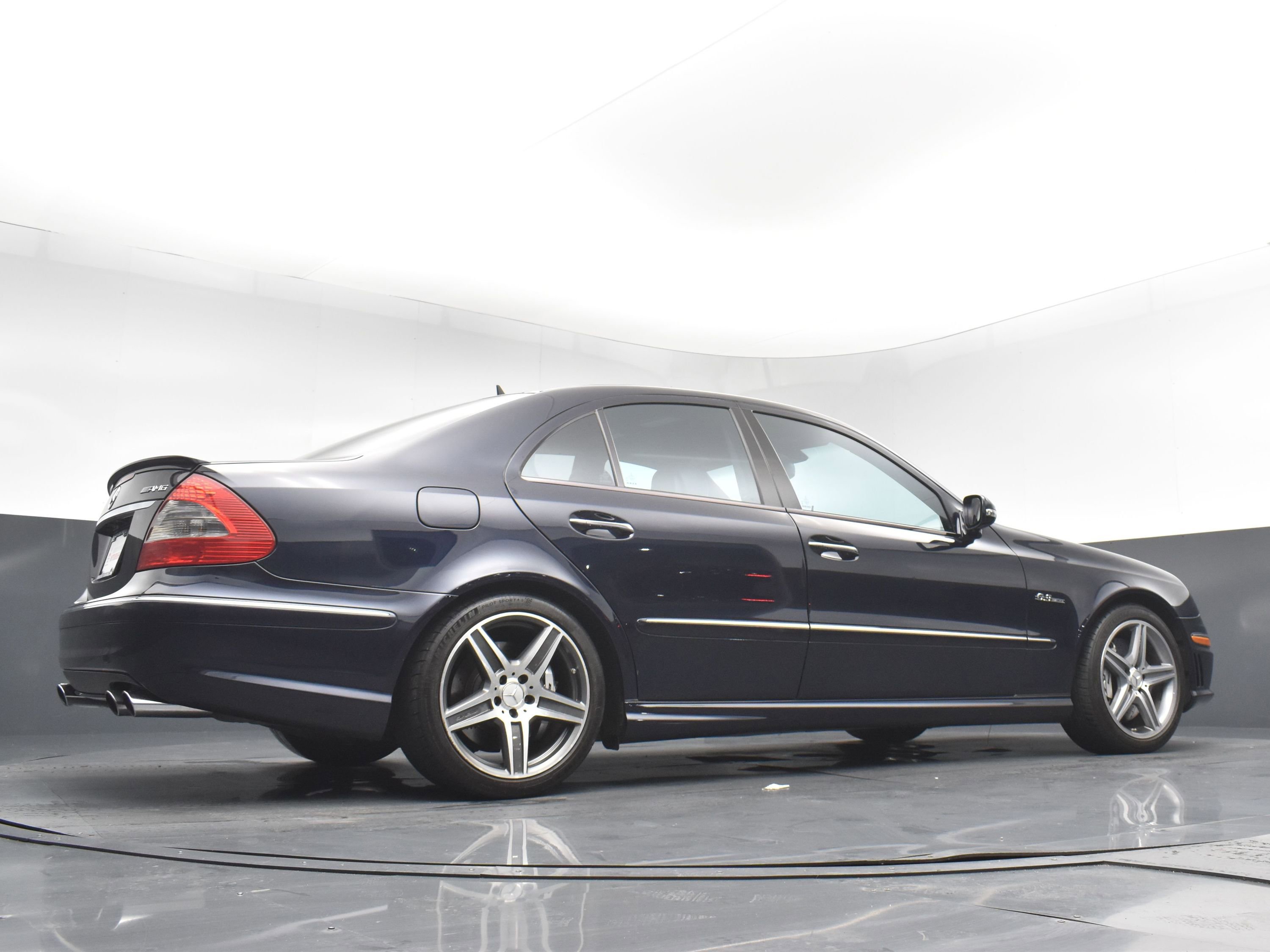 Used 2008 Mercedes-Benz E 63 AMG Sedan image 26