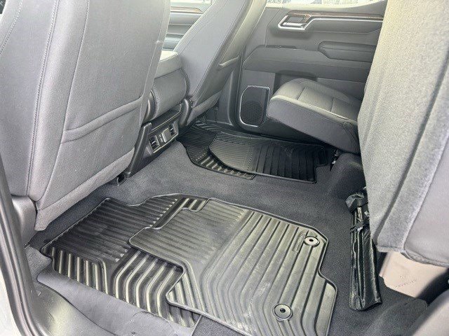 Used 2025 Chevrolet Silverado 1500 LT image 29