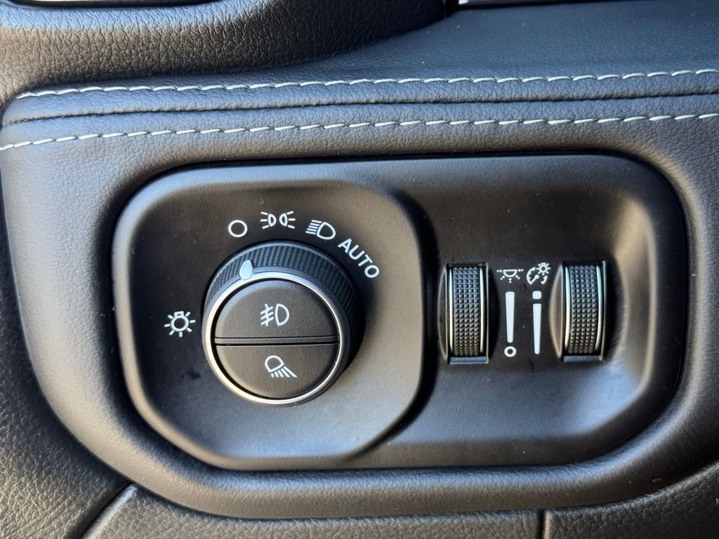 Certified 2023 RAM 2500 Limited image 27