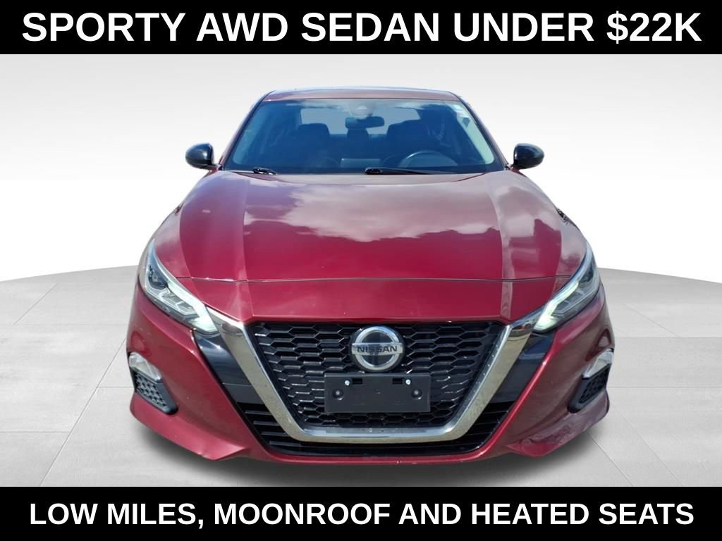 Used 2021 Nissan Altima 2.5 SR w/ SR Premium Package image 3