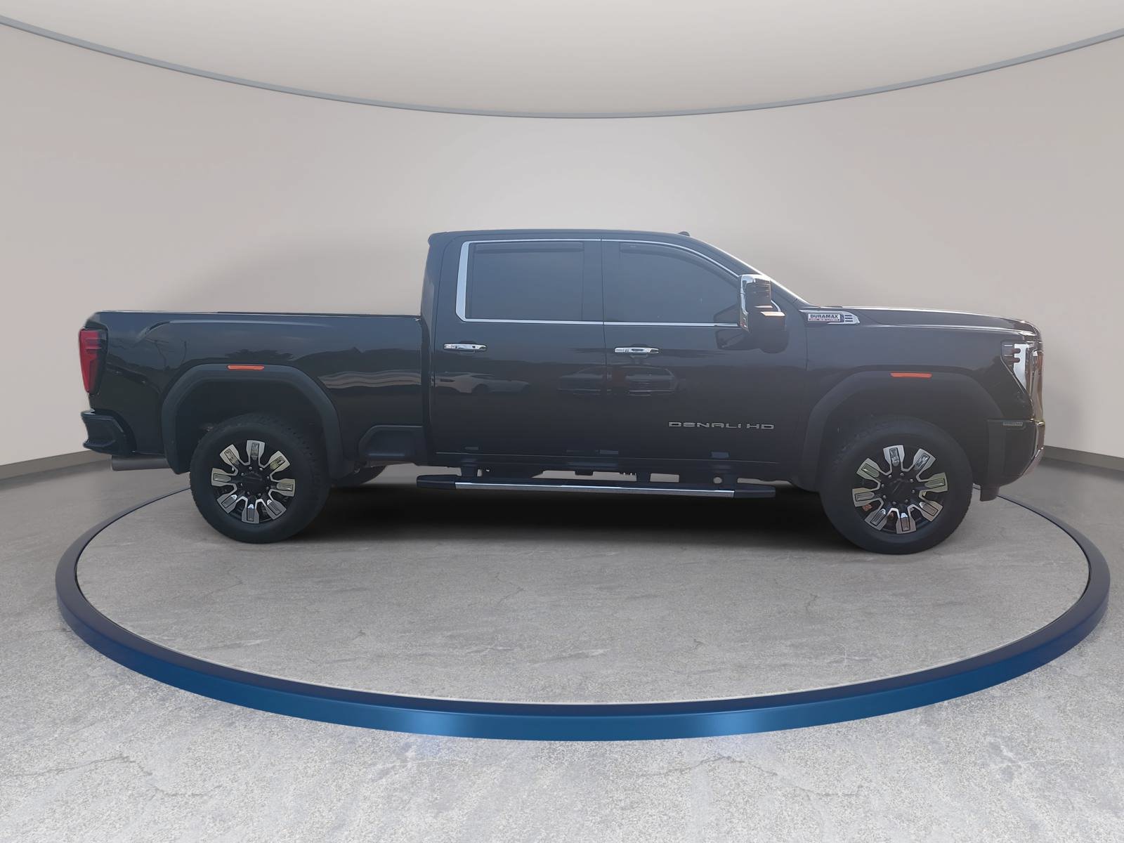 Used 2024 GMC Sierra 2500 Denali w/ Technology Package AWD/4WD image 4