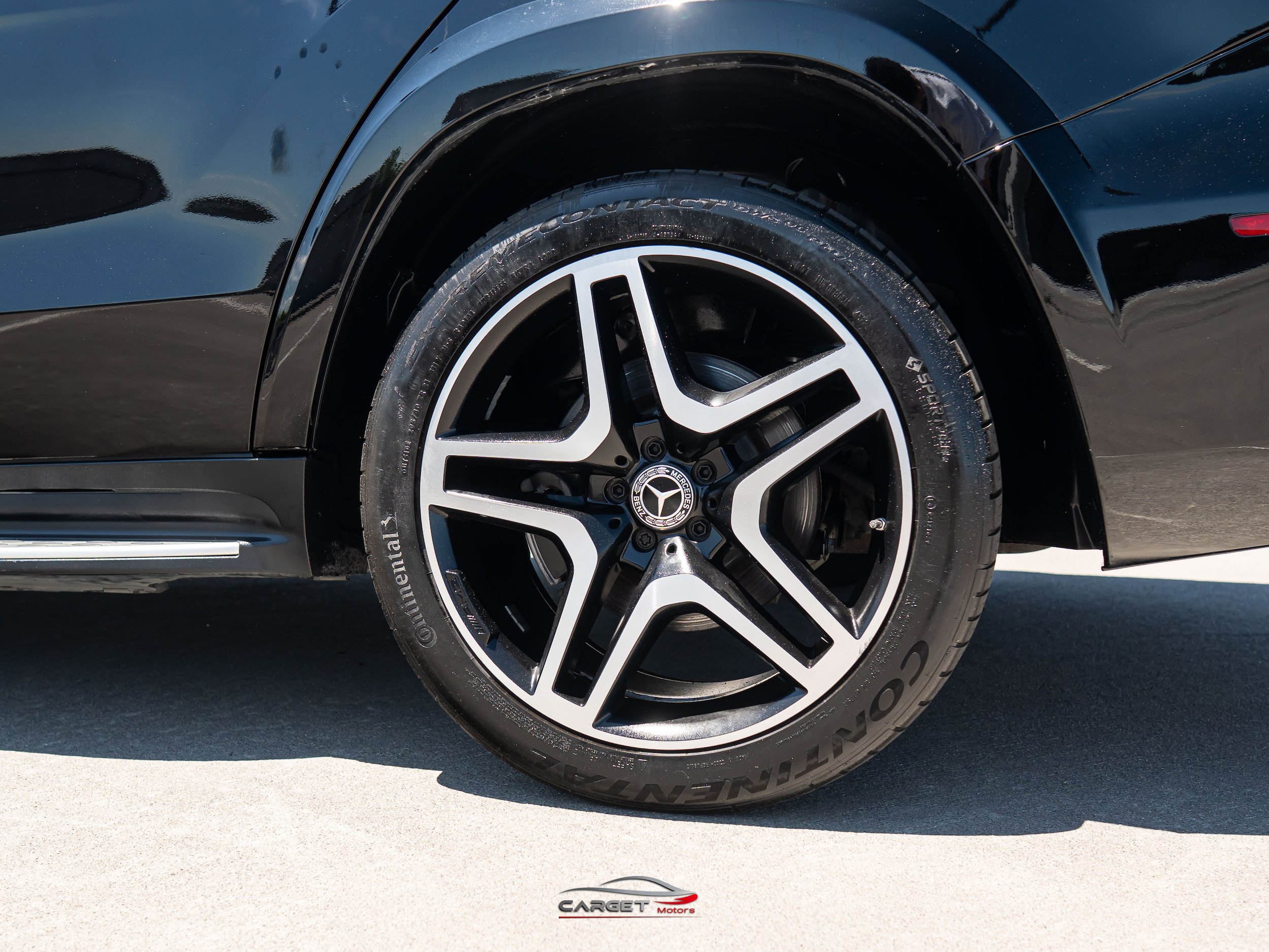 Used 2018 Mercedes-Benz GLS 550 4MATIC w/ Driver Assistance Package image 12