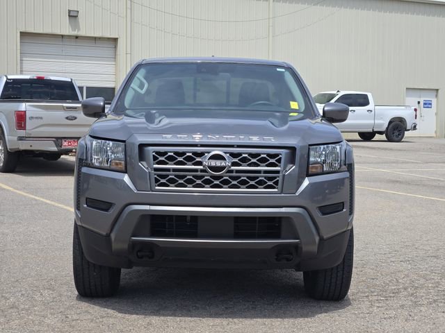 Used 2022 Nissan Frontier SV w/ Technology Package AWD/4WD image 2