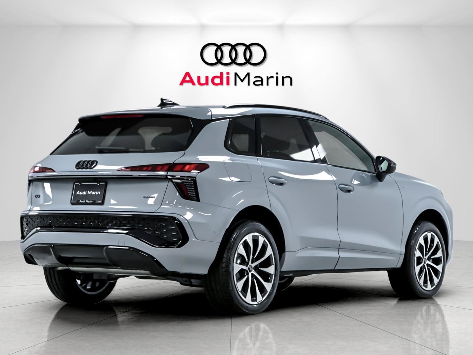New 2026 Audi Q3 quattro 2.0T AWD/4WD image 5