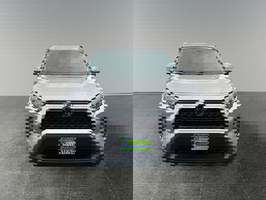 Used 2021 Toyota RAV4 XLE w/ XLE Grade Weather Package image 2