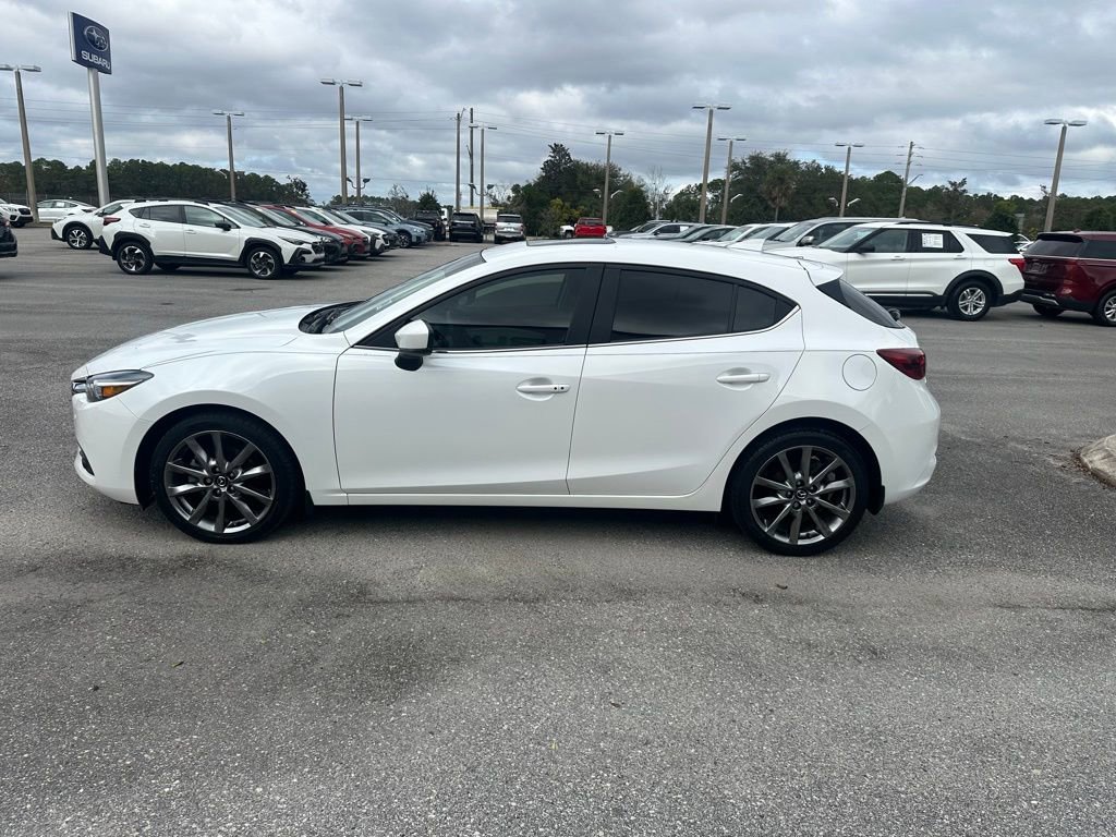 Used 2018 MAZDA MAZDA3 Grand Touring w/ Premium Equipment Package image 11