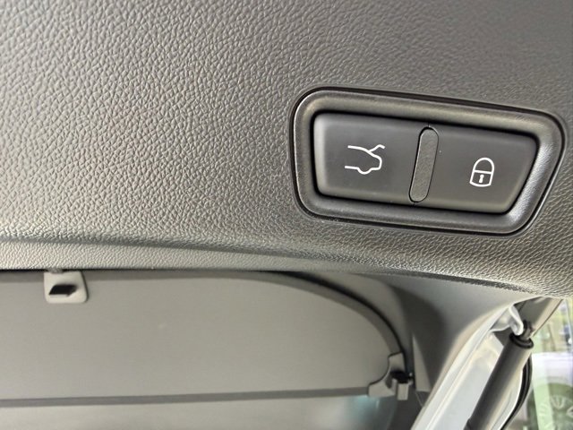 Certified 2023 Maserati Grecale Modena image 16