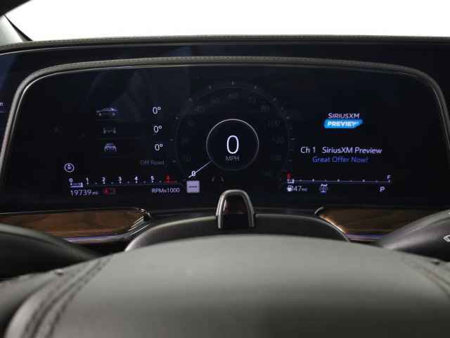 Certified 2024 Cadillac Escalade ESV Premium Luxury Platinum w/ LPO, Floor Liner Package AWD/4WD image 29