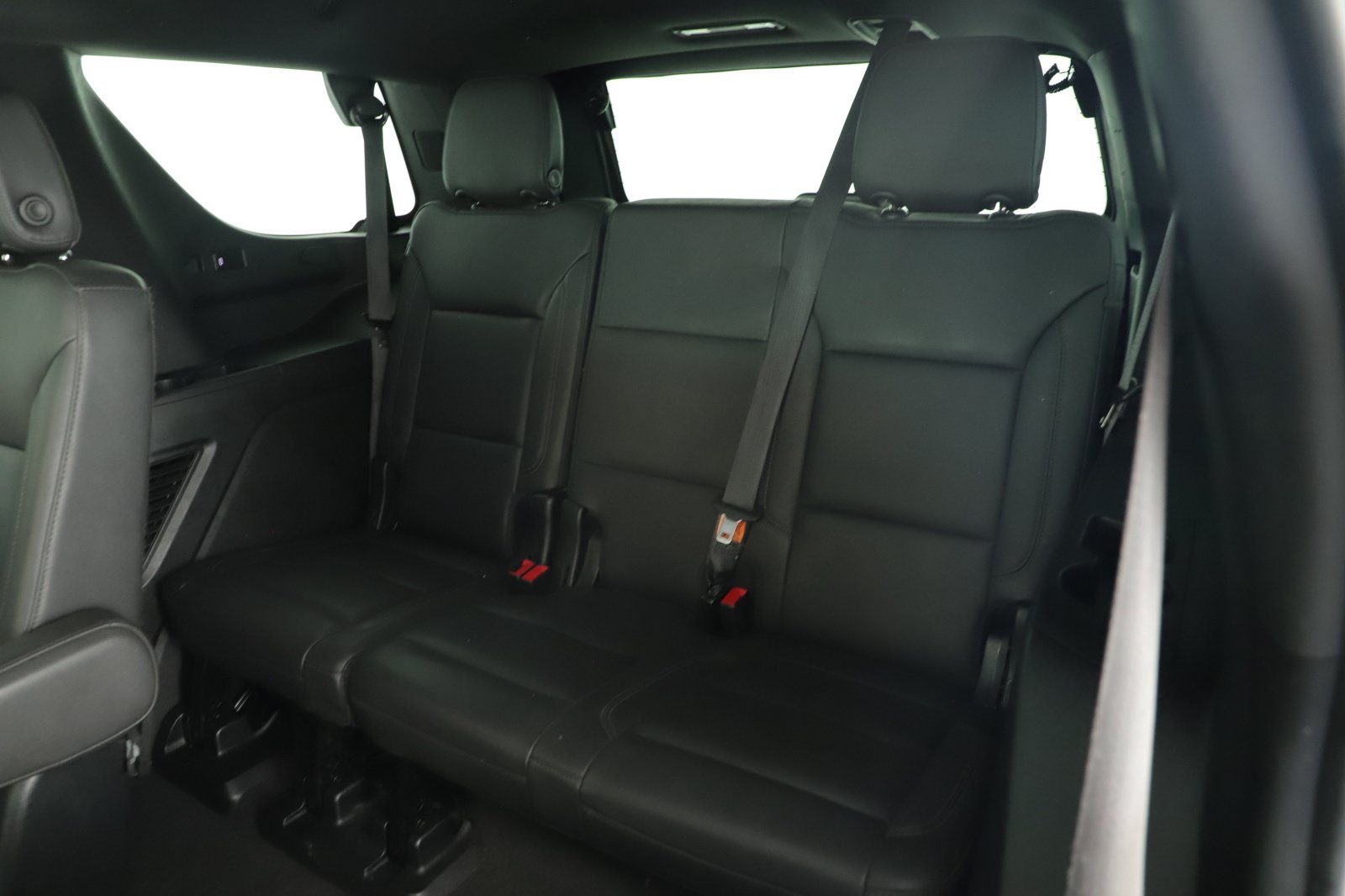 Used 2023 Chevrolet Tahoe Z71 w/ Luxury Package AWD/4WD image 22