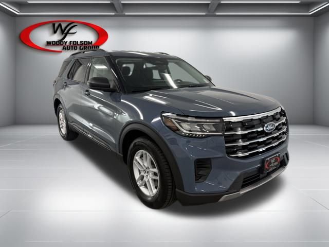 New 2026 Ford Explorer Active RWD image 3