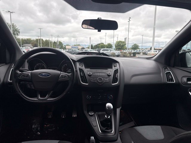 Used 2016 Ford Focus ST FWD image 11