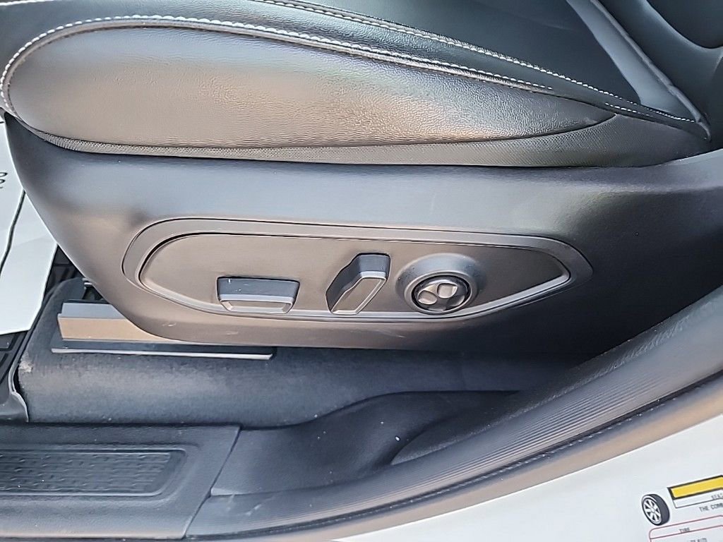 Used 2024 Jeep Grand Cherokee Limited image 13