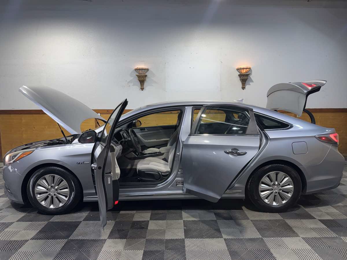 Used 2016 Hyundai Sonata SE FWD image 8