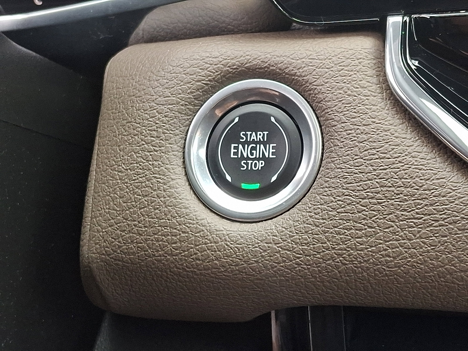 Used 2023 GMC Canyon Denali AWD/4WD image 24