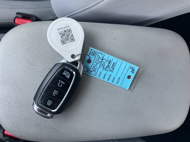 Used 2023 Hyundai Kona SEL FWD image 18