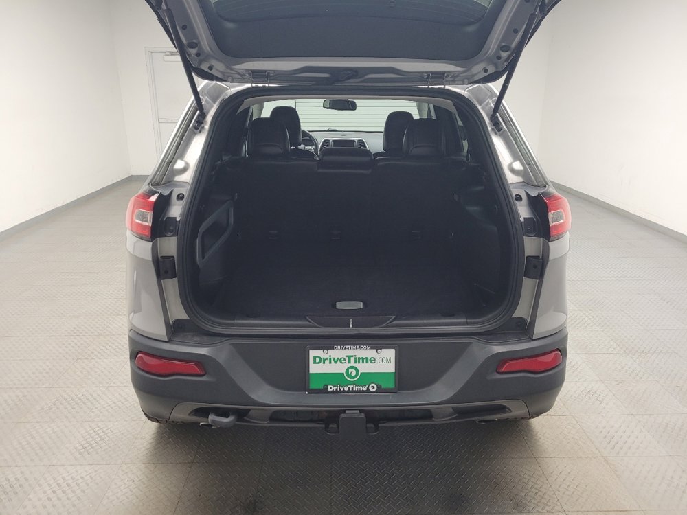 Used 2015 Jeep Cherokee Trailhawk w/ Cold Weather Group image 29