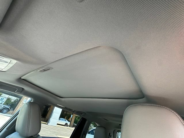 Used 2019 Toyota Highlander XLE AWD/4WD image 13
