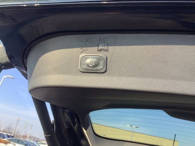 Used 2016 Ford Escape Titanium image 10