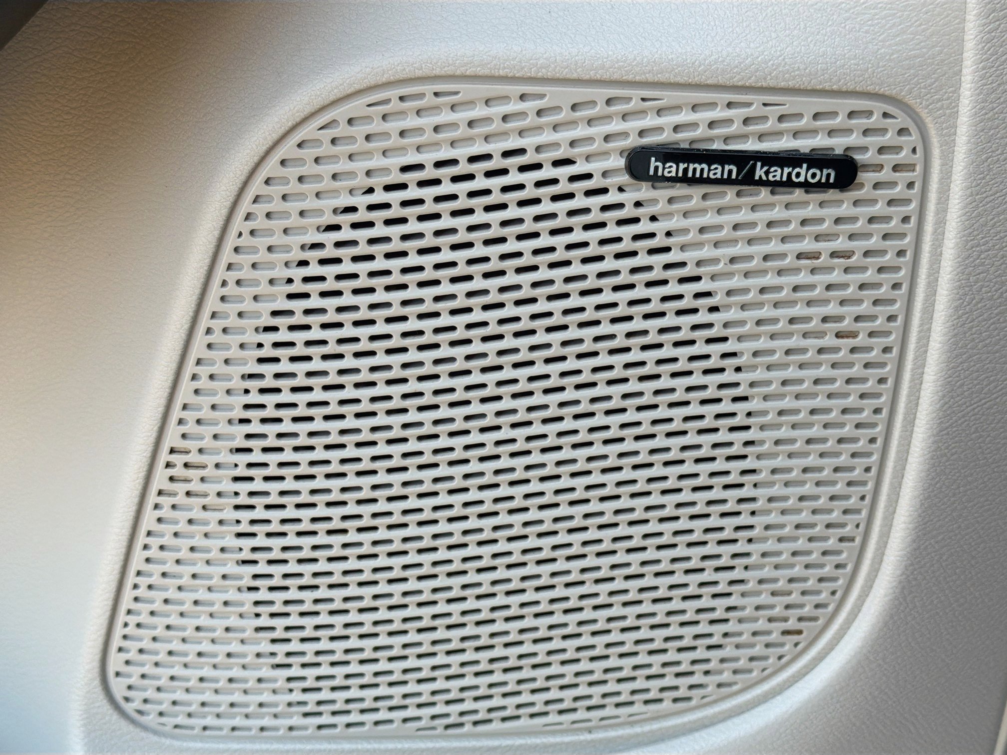 Used 2022 Chrysler Pacifica Limited image 24