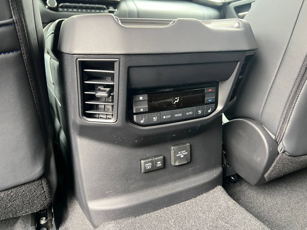 New 2026 Toyota Sequoia Platinum w/ TRD Off-Road Package AWD/4WD image 18