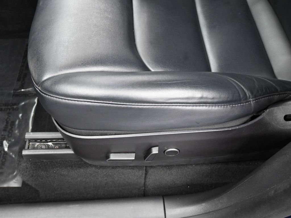 Used 2021 Tesla Model Y Long Range image 16