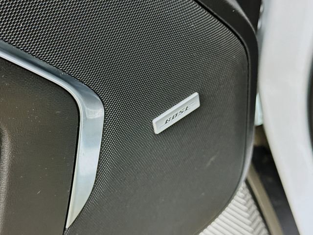 Used 2022 Chevrolet Suburban Z71 w/ Z71 Off-Road Package AWD/4WD image 21