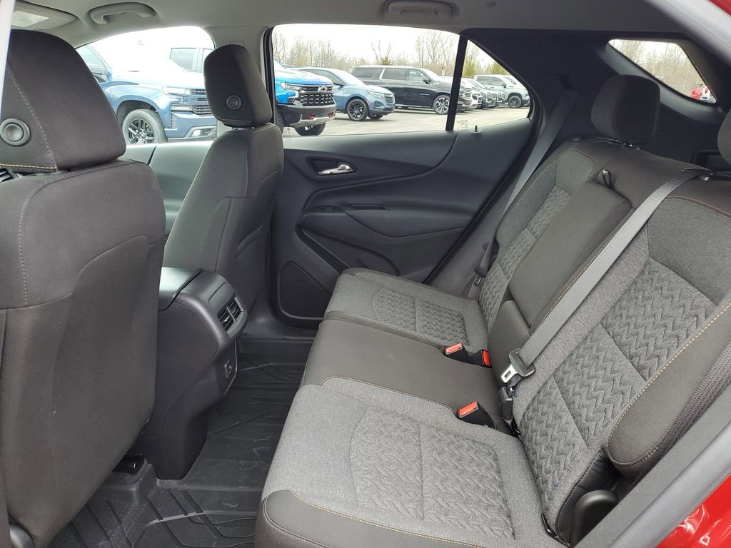 Certified 2024 Chevrolet Equinox LT w/ LPO, Floor Liner Package FWD image 26