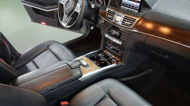Used 2015 Mercedes-Benz E 350 4MATIC Sedan image 21