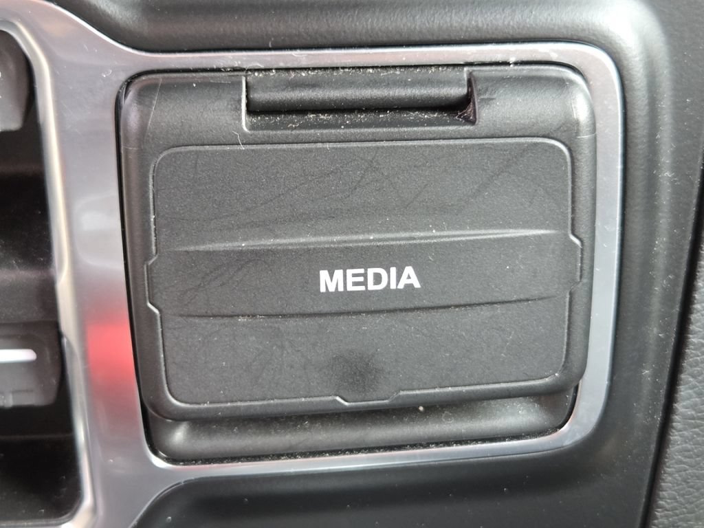 Used 2021 Jeep Wrangler Unlimited Sport AWD/4WD image 5