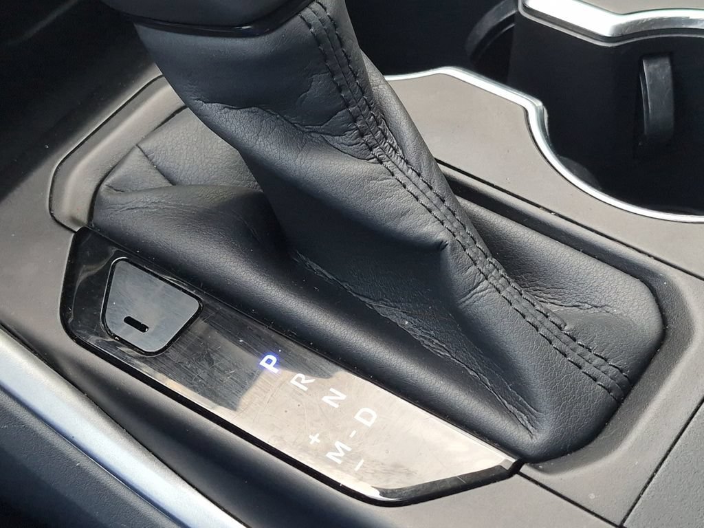 Used 2020 Toyota Highlander XLE FWD image 22
